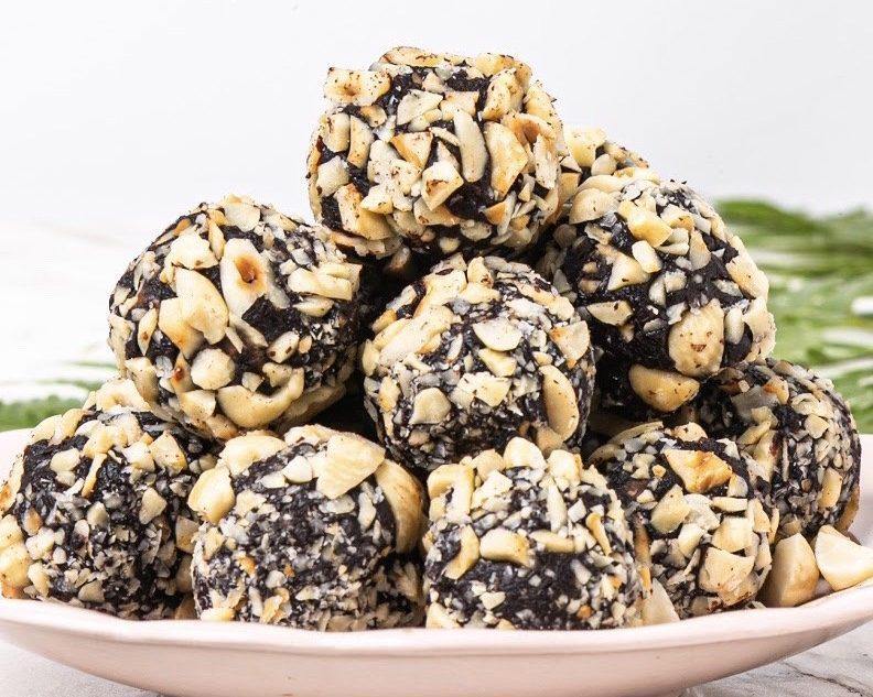 Healthier Homemade Ferrero! - Amazin' Graze Singapore