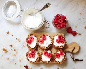 You Will Love This: Frozen Yogurt Granola Cups! - Amazin' Graze Singapore