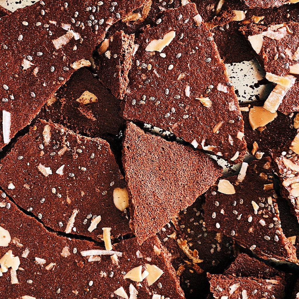 Amazin' Graze Mini Dark Chocolate Brownie Chips 30g